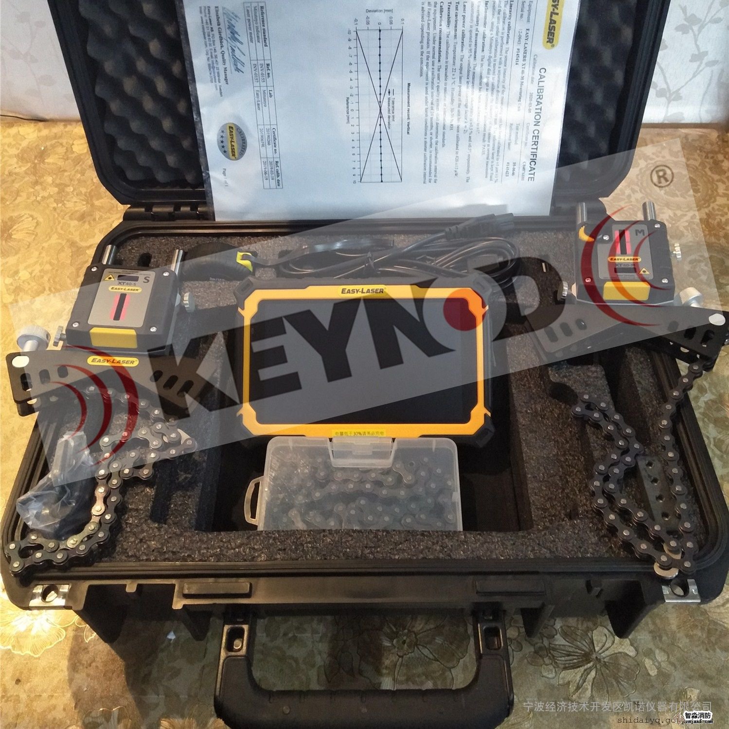 XT440線激光對(duì)中儀與XT670點(diǎn)激光對(duì)中儀比較